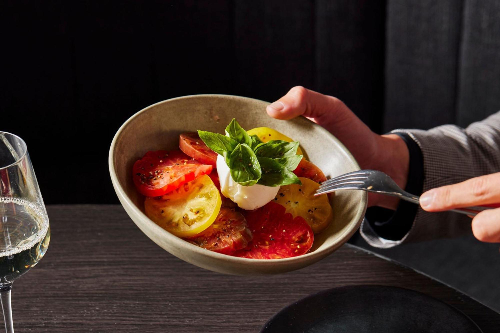 Melbourne Marriott Hotel Docklands Экстерьер фото A tomato salad with mozzarella and basil